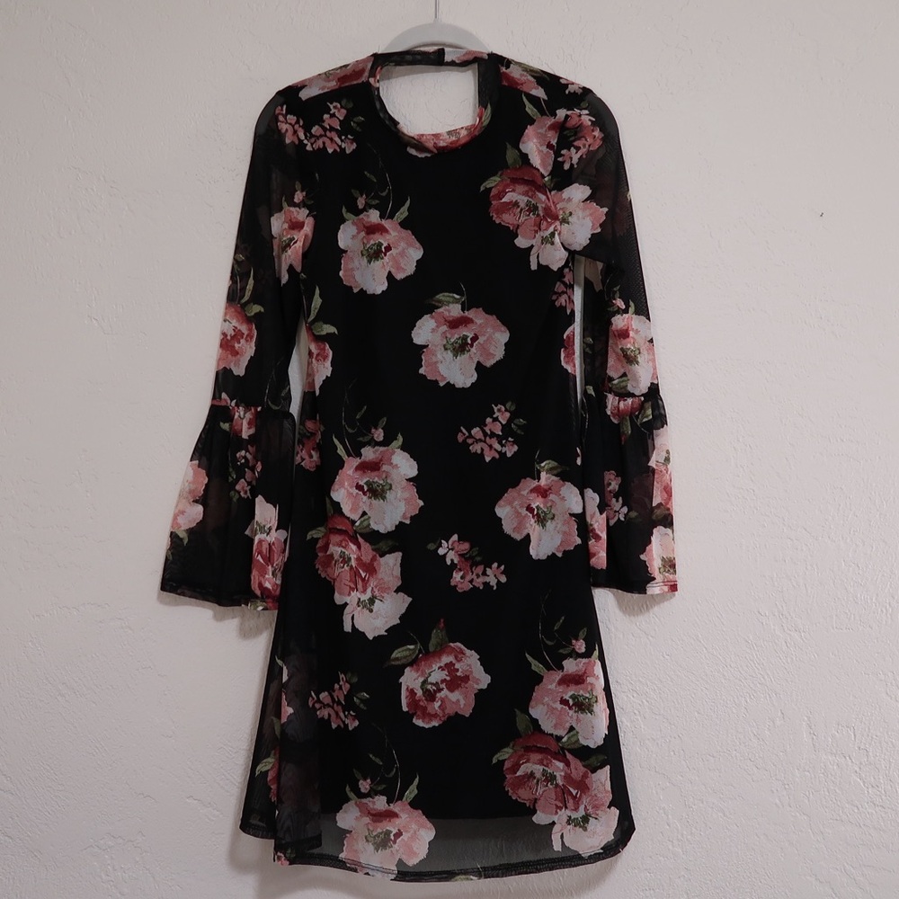Bell Sleeve Mini Dress - Size Medium - Picture 2 of 4